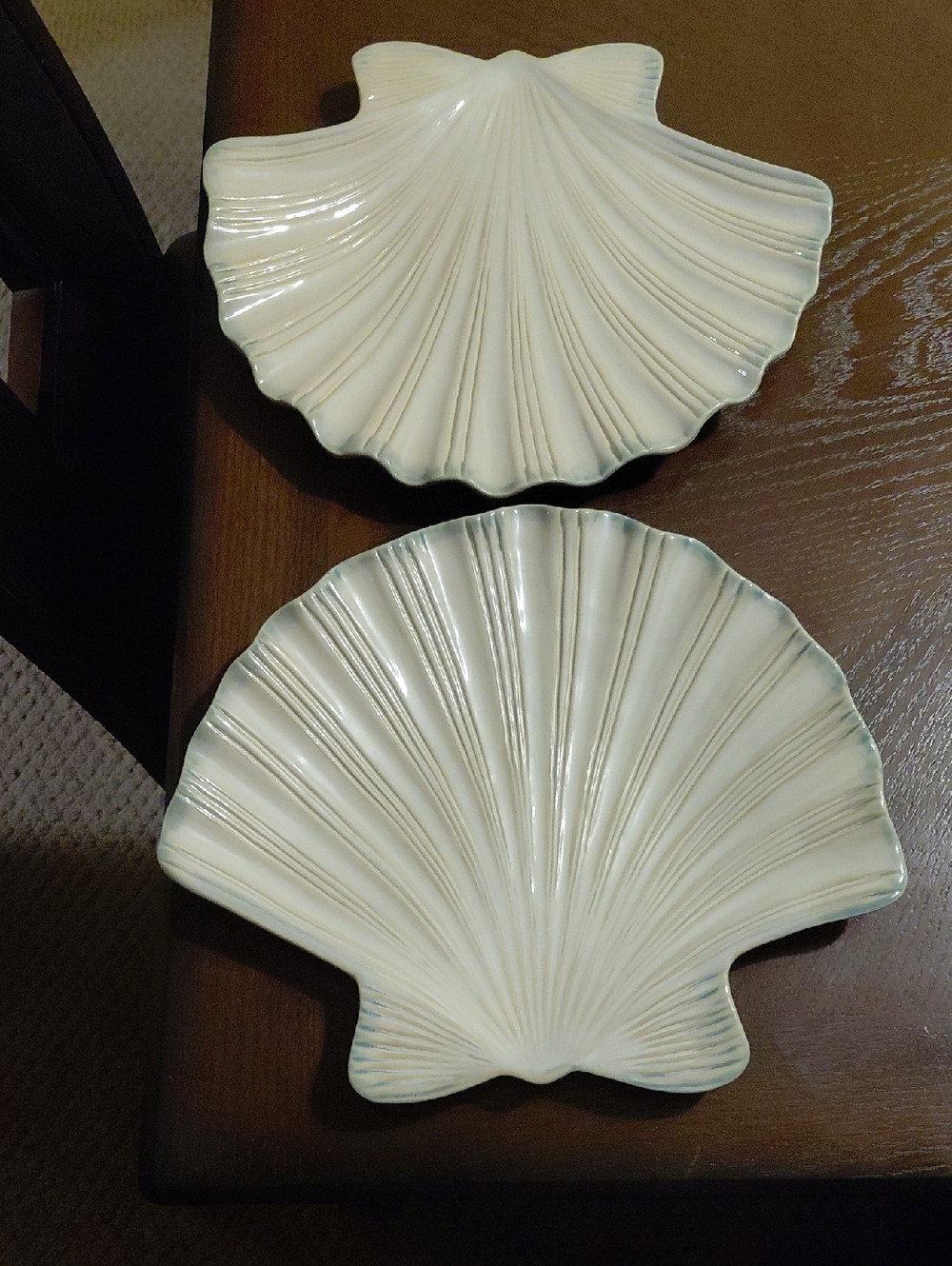 Shoreline Collection, Home Studio, 2 Shell Dishes. New.